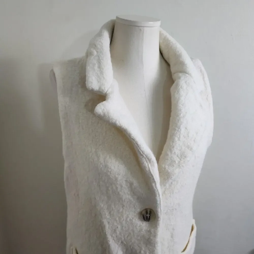 Tahari Vest Women's Large / XL White Wool Blend Collared Button Front Pockets